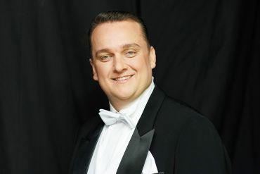 DOMINIK SUTOWICZ