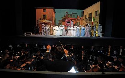 NAPÓJ MIŁOSNY Gaetano Donizetti / reż. Wojciech Adamczyk, kier. muz. Rafał Janiak

Premiera 22.03.2025

Fot. Joanna Miklaszewska