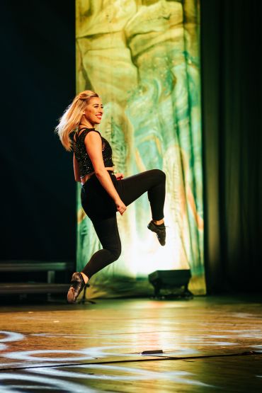 Plakat do spektaklu: Rhythm of the Dance